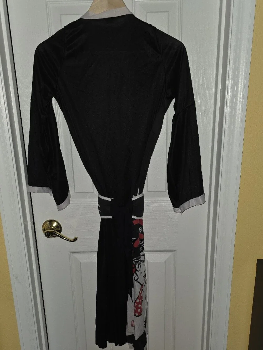 Disguise Girls Black and Red Ninja Robe Costume with White Trim